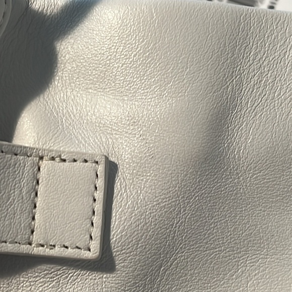 GAP Leather Purse - Picture 10 of 13